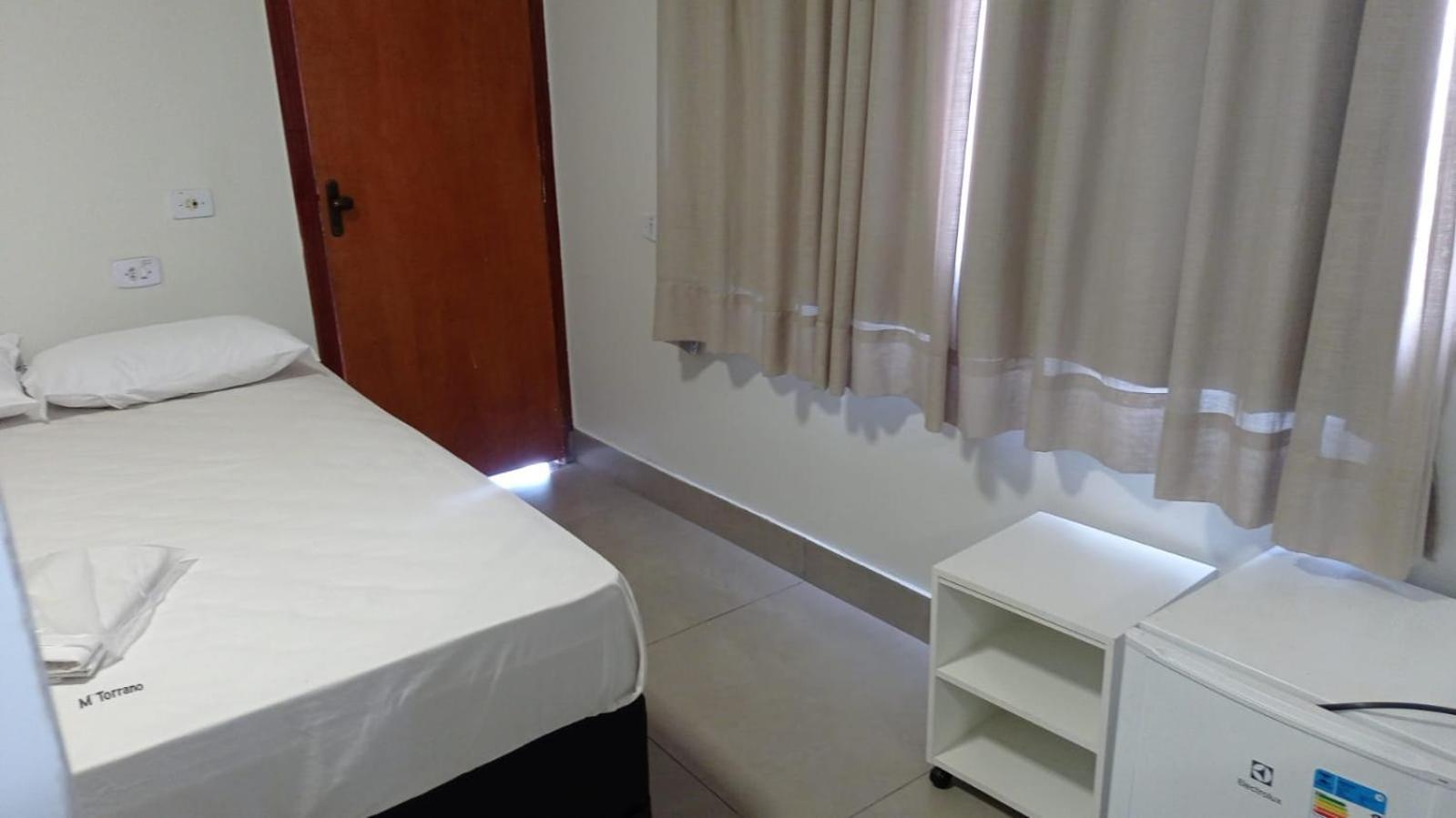 Hotel Marina Torrano Trindade  Eksteriør billede